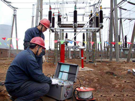 了解變頻器的機構原理、變頻器接線控制、程序調試及與PLC的聯(lián)合